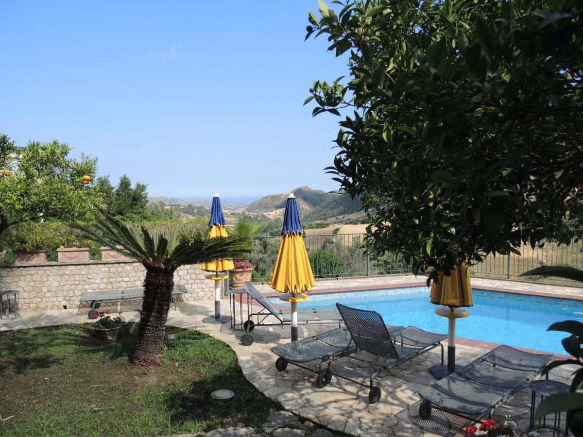 Aparthotel Il Giardino Degli Aranci Antonimina Exterior foto